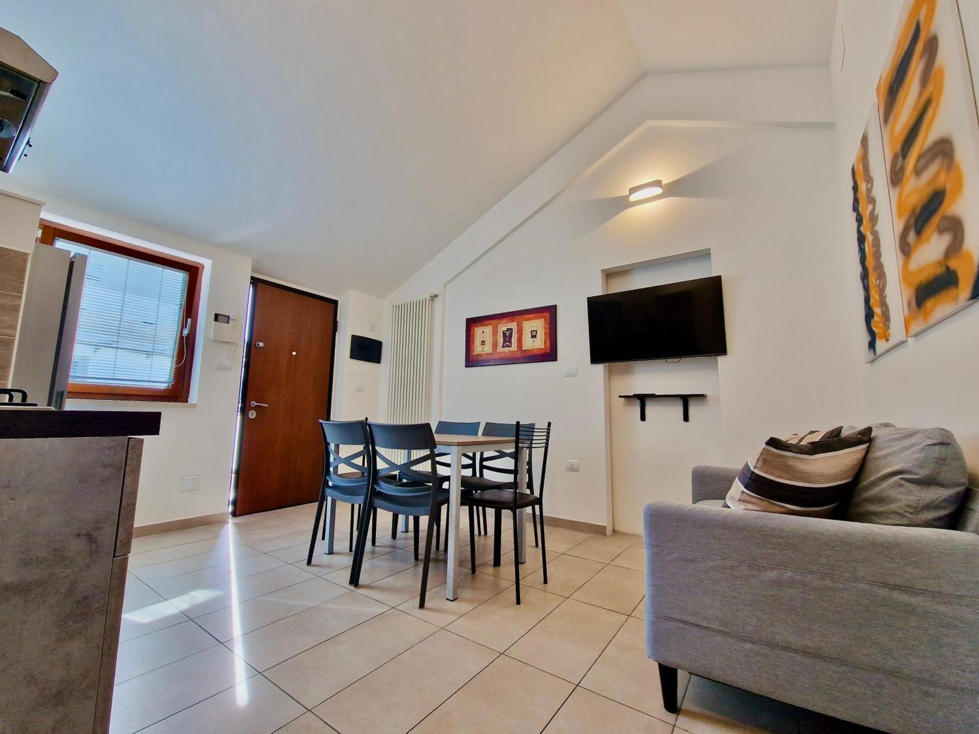 Casa Elena By Tramonti Apartments LʼAquila المظهر الخارجي الصورة